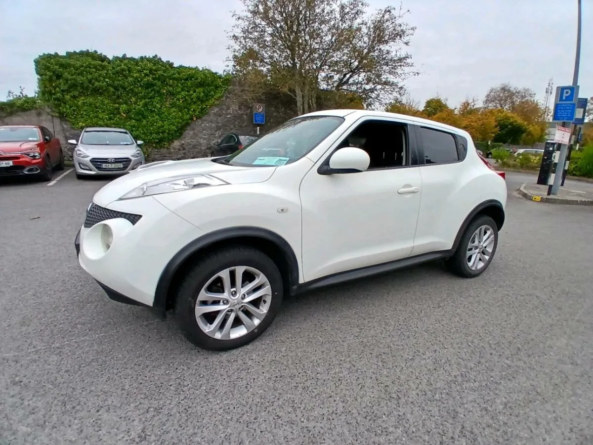 Nissan Juke Sport 2012 SUV - Image 2