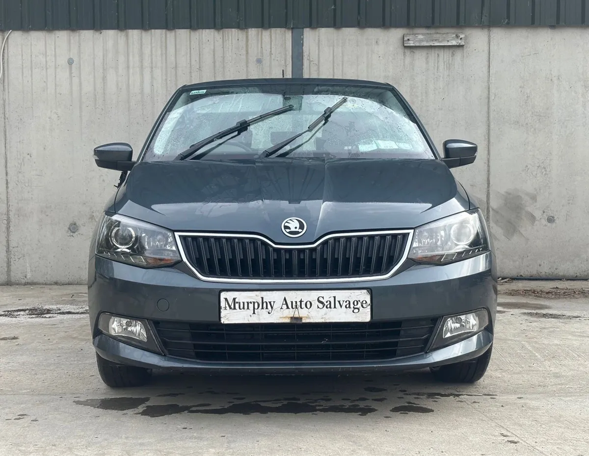 2017 Skoda Fabia for parts - Image 1