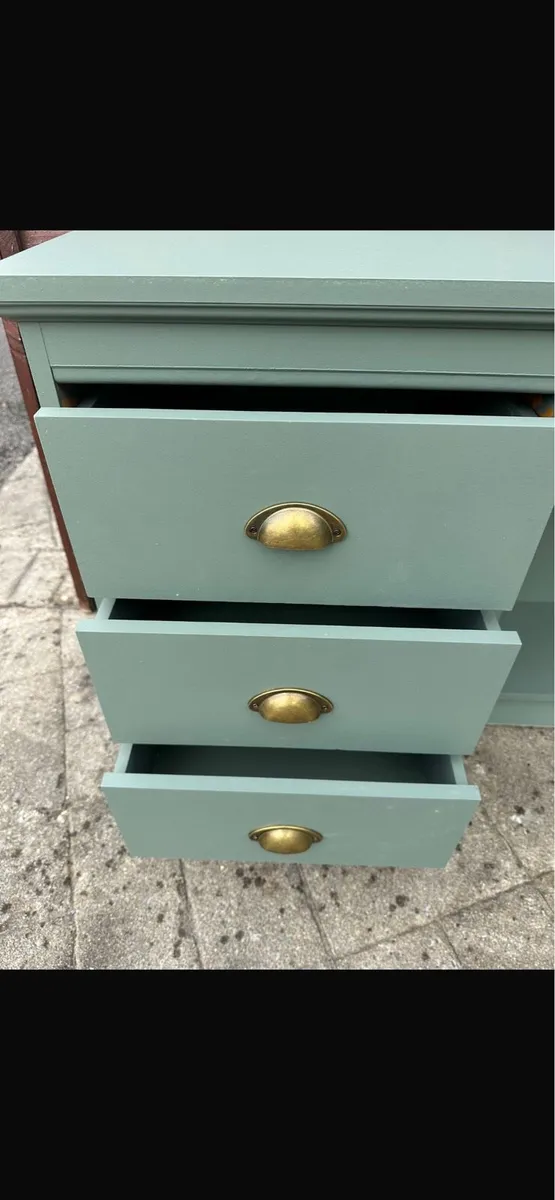 Dresser/vanity unit - Image 2