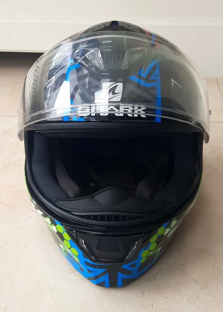 Motorcycle helmet - Image 4
