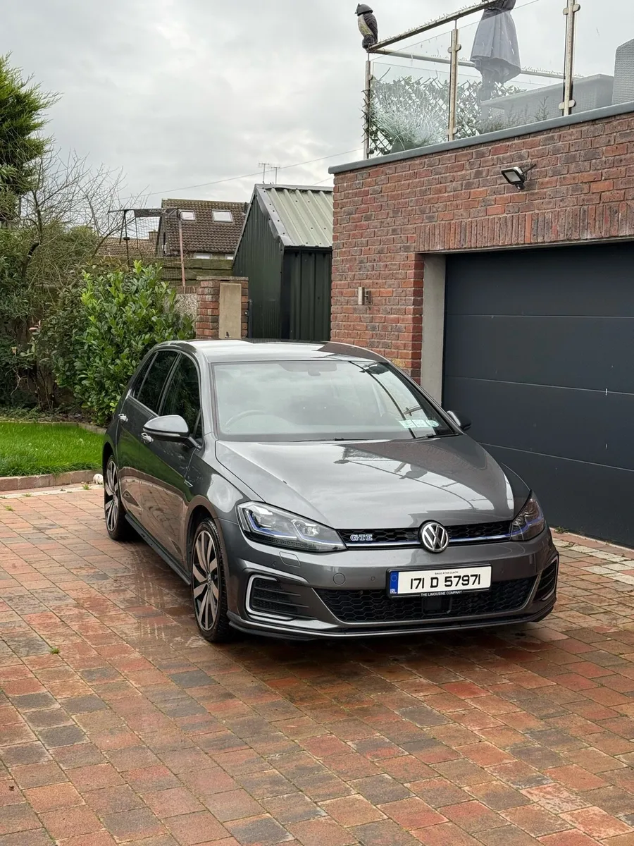 Volkswagen Golf GTE advance 2017 - Image 1