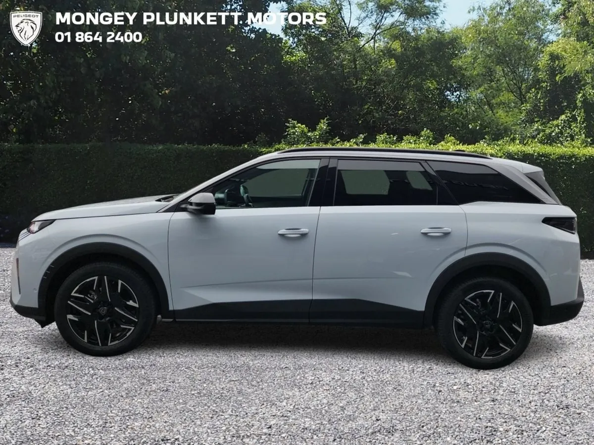 Peugeot 5008 1.2 Hybrid 136bhp E-dcs6 Allure - Image 4