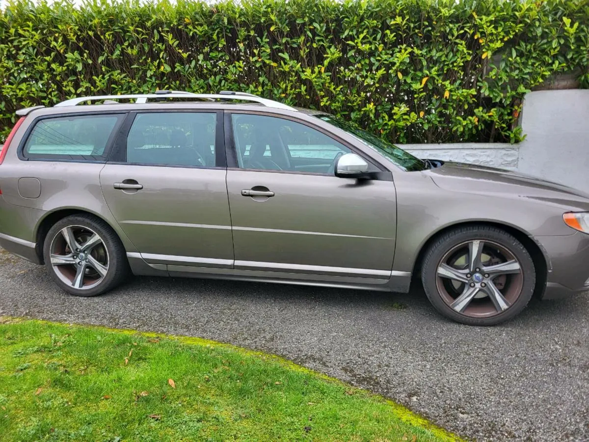 Car - Image 3