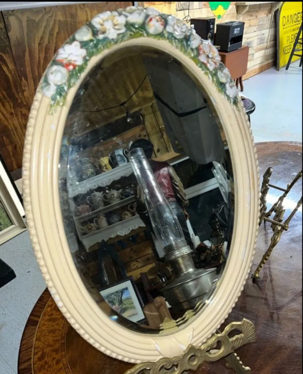 Antique mirror - Image 1