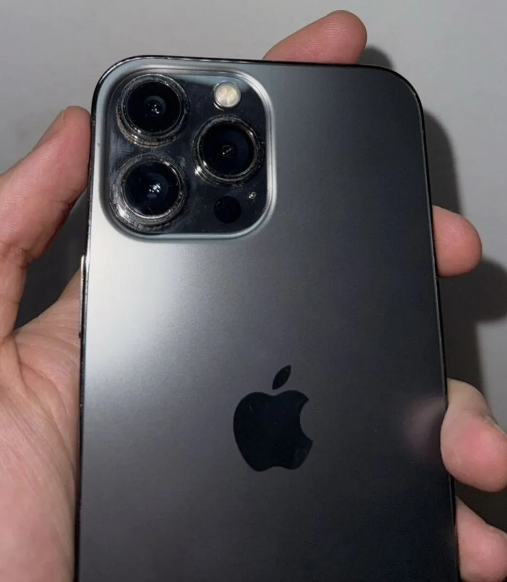 iPhone 13 Pro Max - Image 3