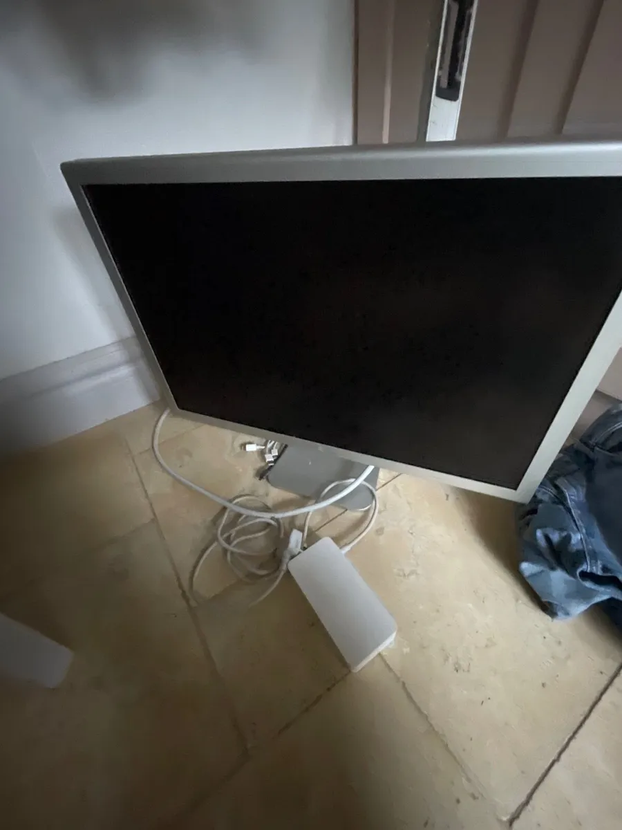 Apple monitor