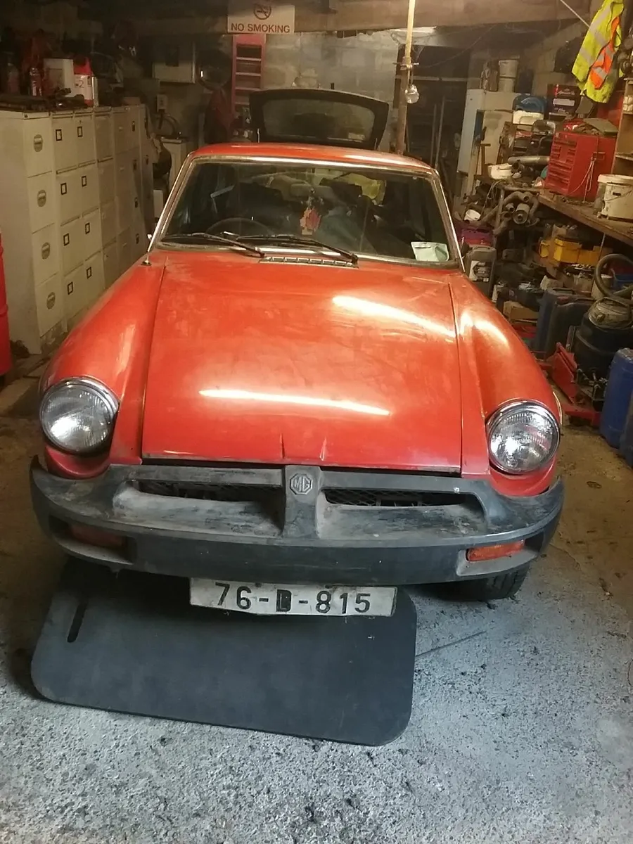 MG MGB 1976 - Image 1