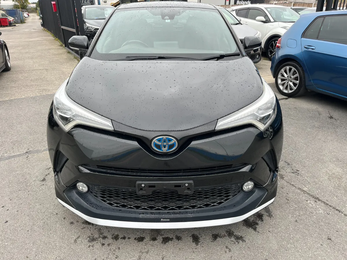TOYOTA C-HR 2018, 1.8 HYBRID AUTO HIGH SPEC LOW KM - Image 2