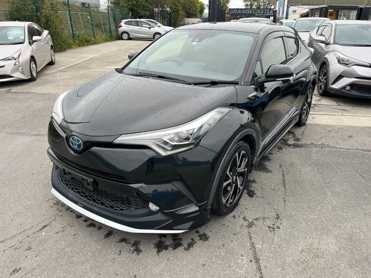 TOYOTA C-HR 2018, 1.8 HYBRID AUTO HIGH SPEC LOW KM - Image 3