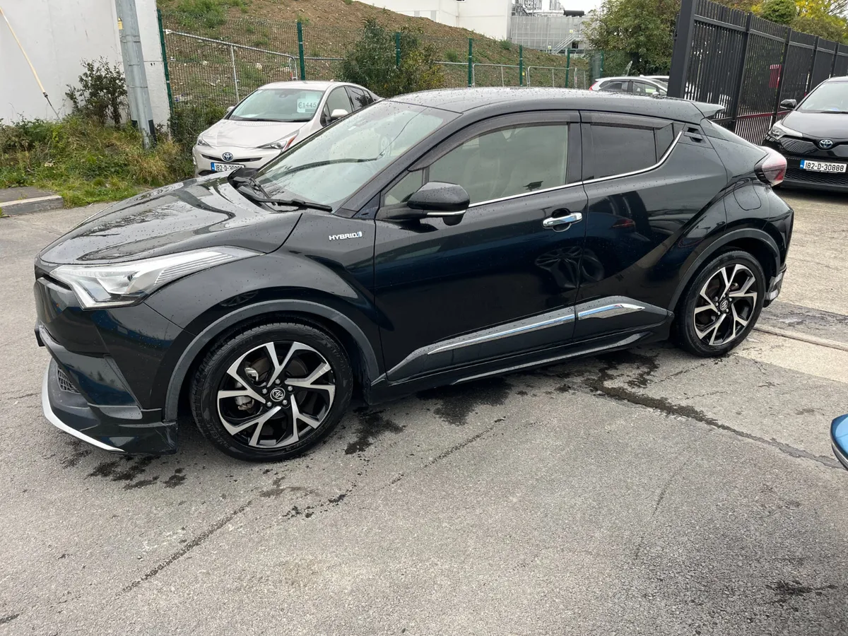 TOYOTA C-HR 2018, 1.8 HYBRID AUTO HIGH SPEC LOW KM - Image 4