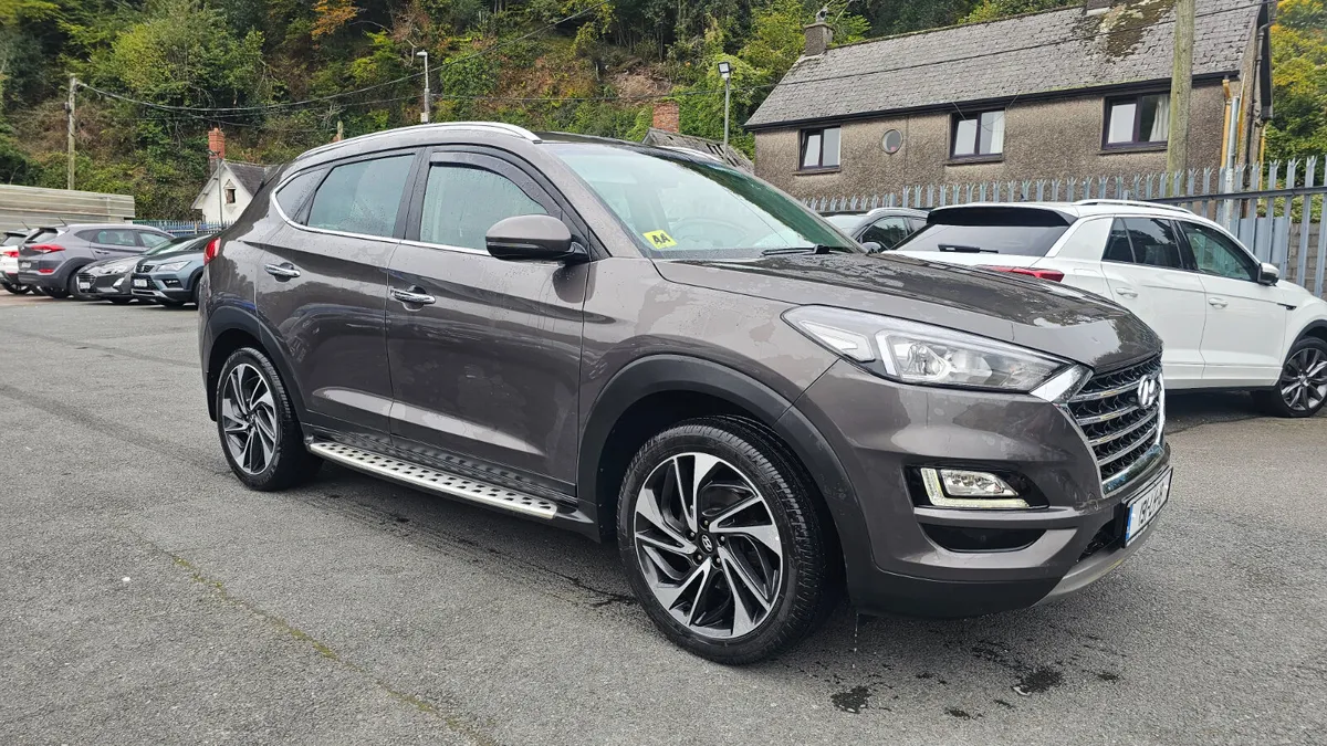 Hyundai Tucson 2019 2WD Executive Plus ONLY 66K KM - Image 2