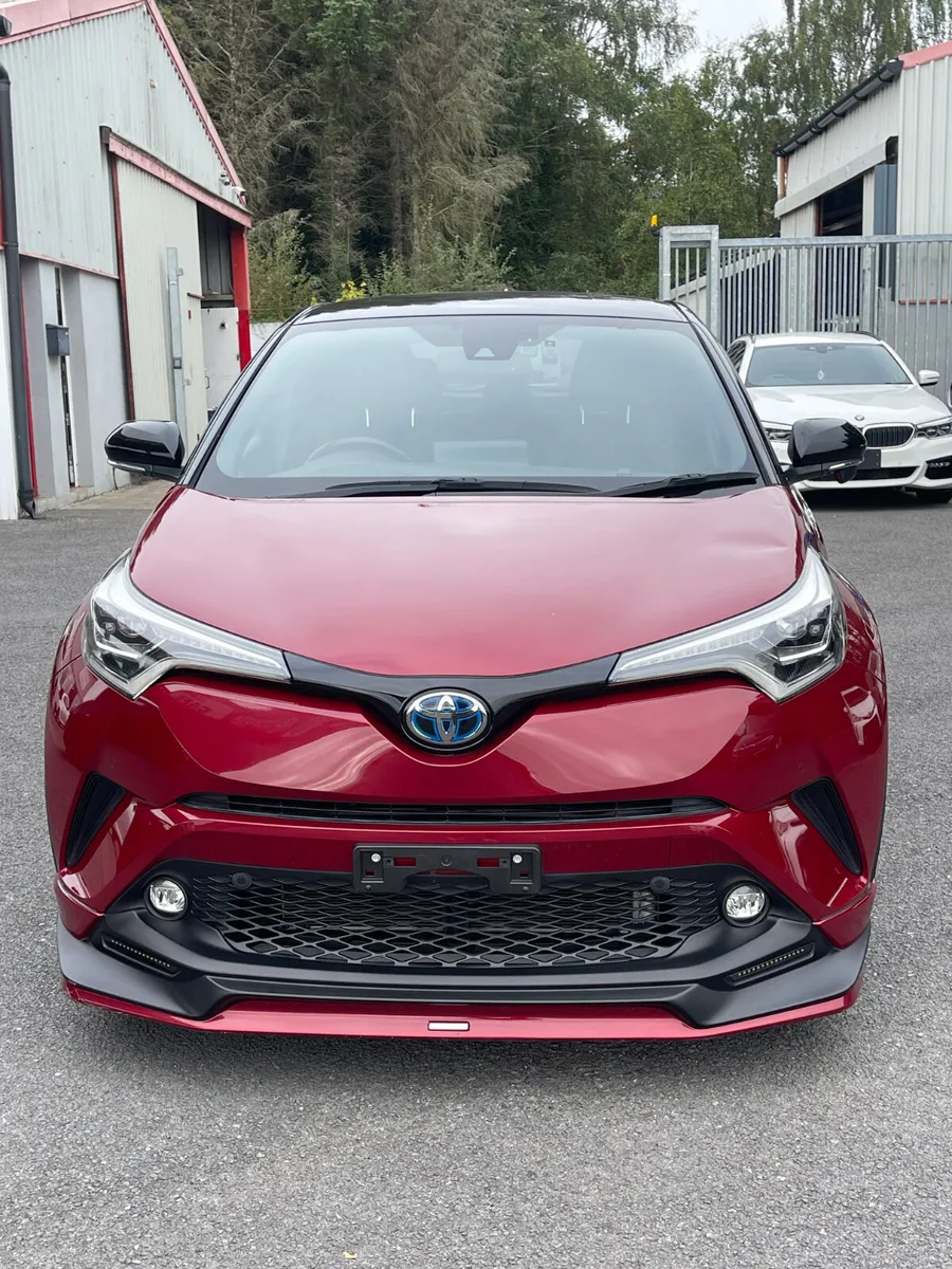 Toyota CHR 2018-2 - Image 2