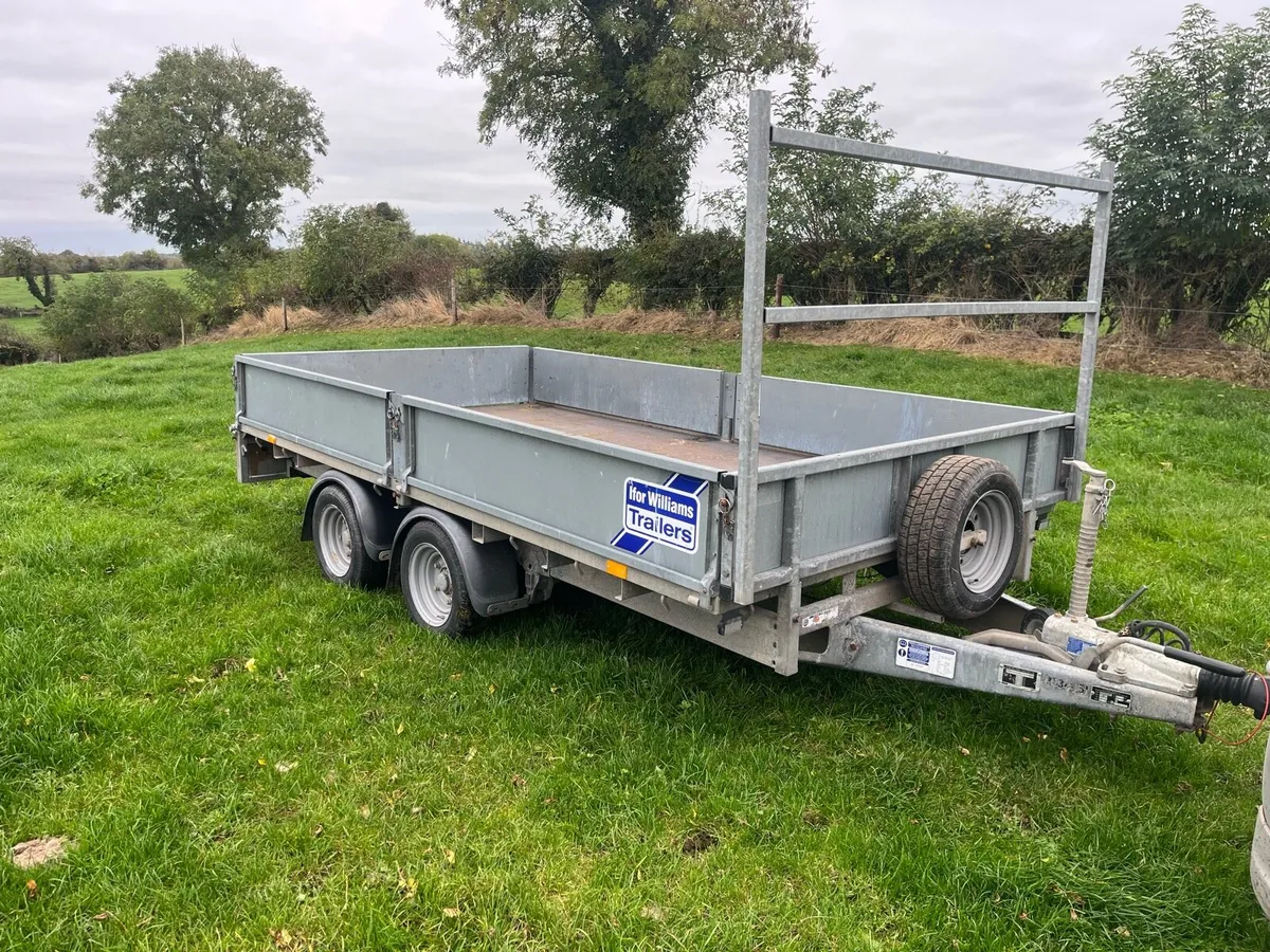 IFor Williams flat - Image 1