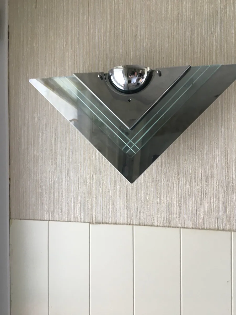 7 Art Deco Lights