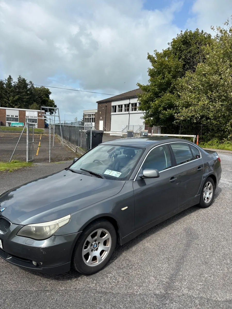 BMW 520i - Image 2