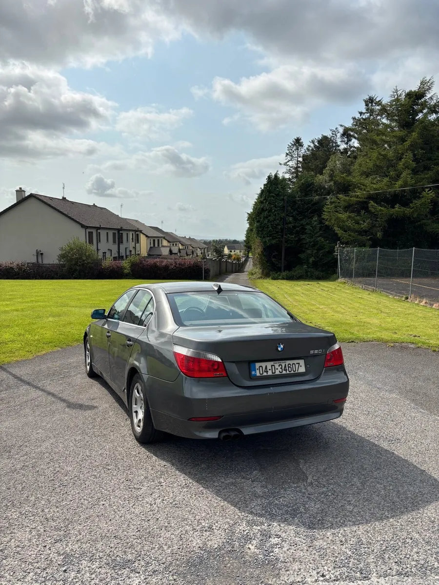 BMW 520i - Image 3