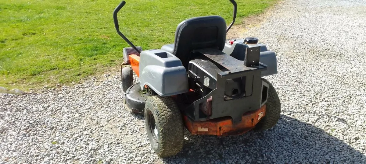 Husqvarna zero-turn - Image 2