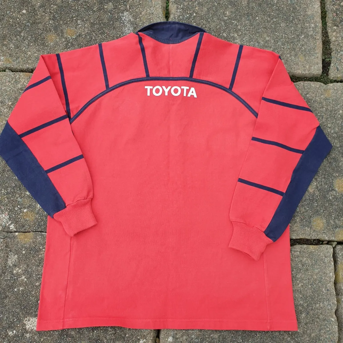 Munster rugby 2005/6 home jersey XL - Image 2