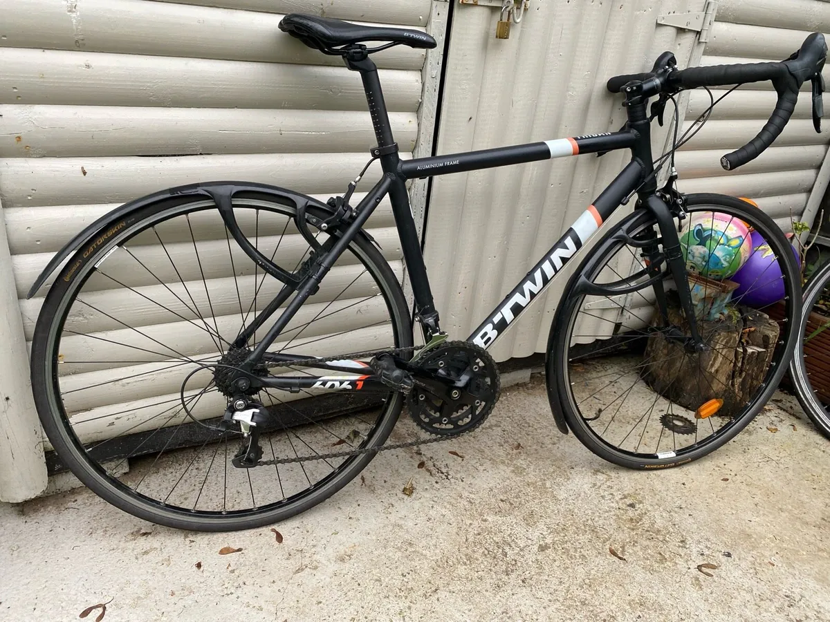 LIKE New B-TWIN Triban 500 Aluminium Frame 700x25 - Image 2