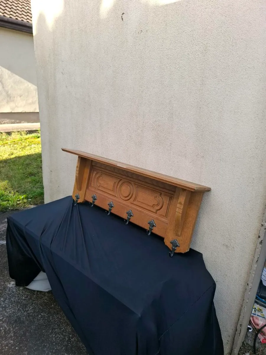 Large wood coat holder - Image 1