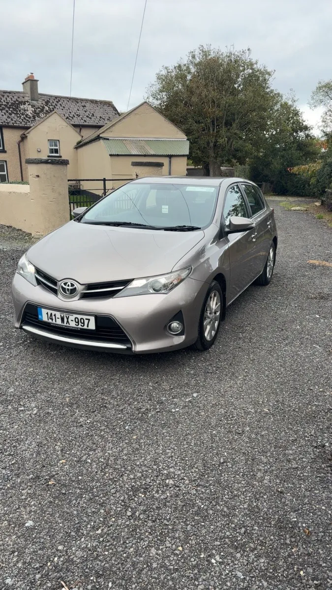Toyota Auris - Image 2