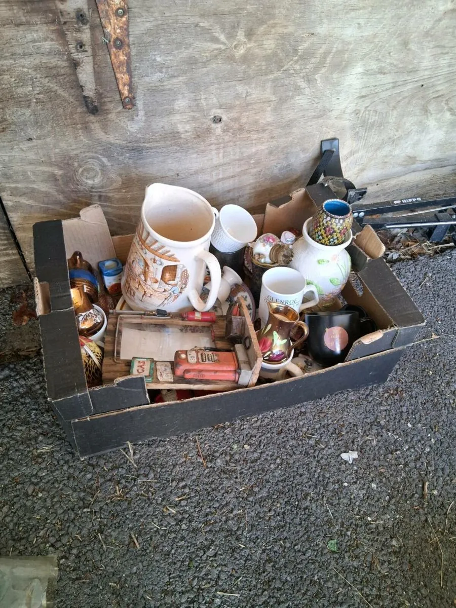thimbles and ornaments for sale - Image 3
