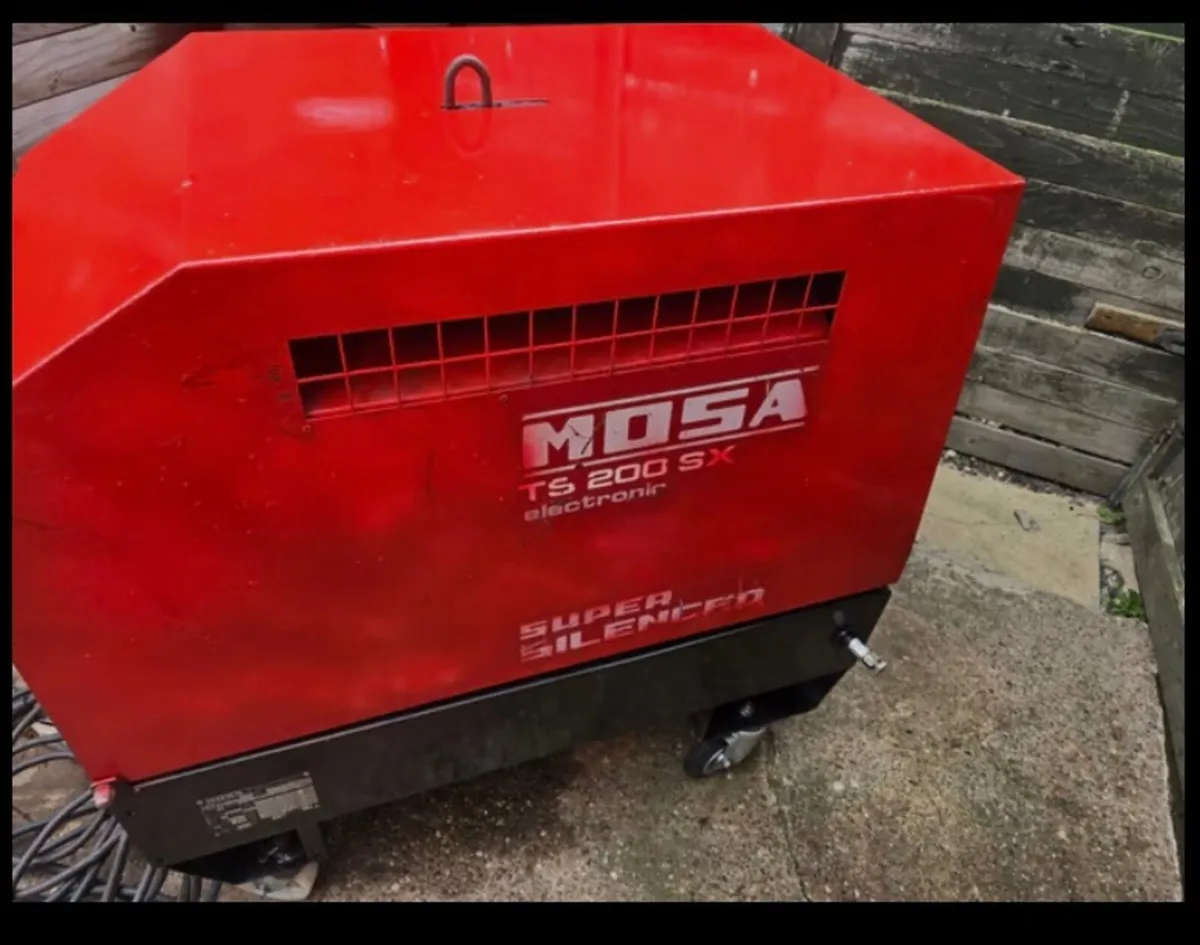 MOSA silenced generator - Image 1