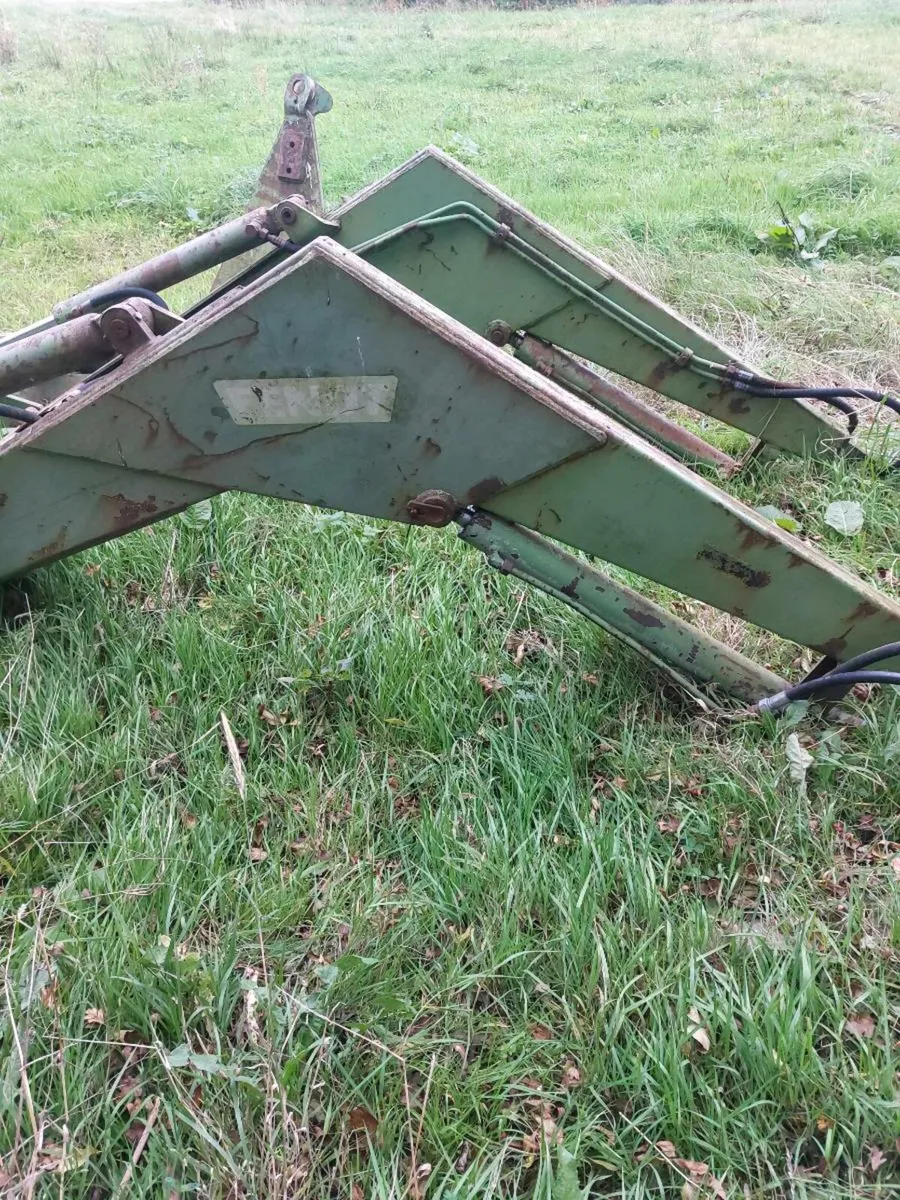 Front loader - Image 3