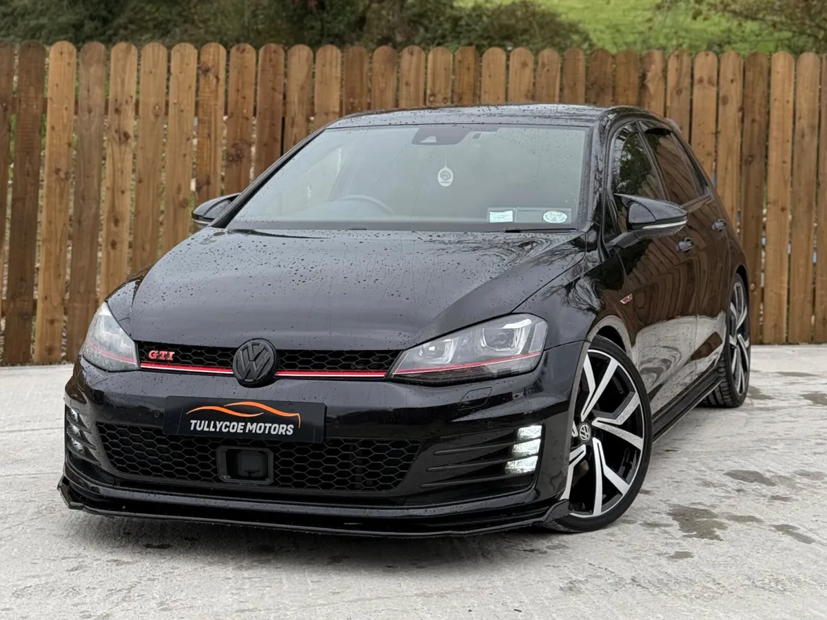VOLKSWAGEN GOLF GTI 2014 - Image 3