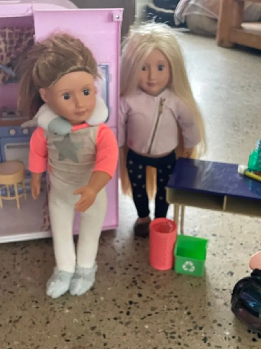 Our Generation Caravan, Dolls & Accessories - Image 4