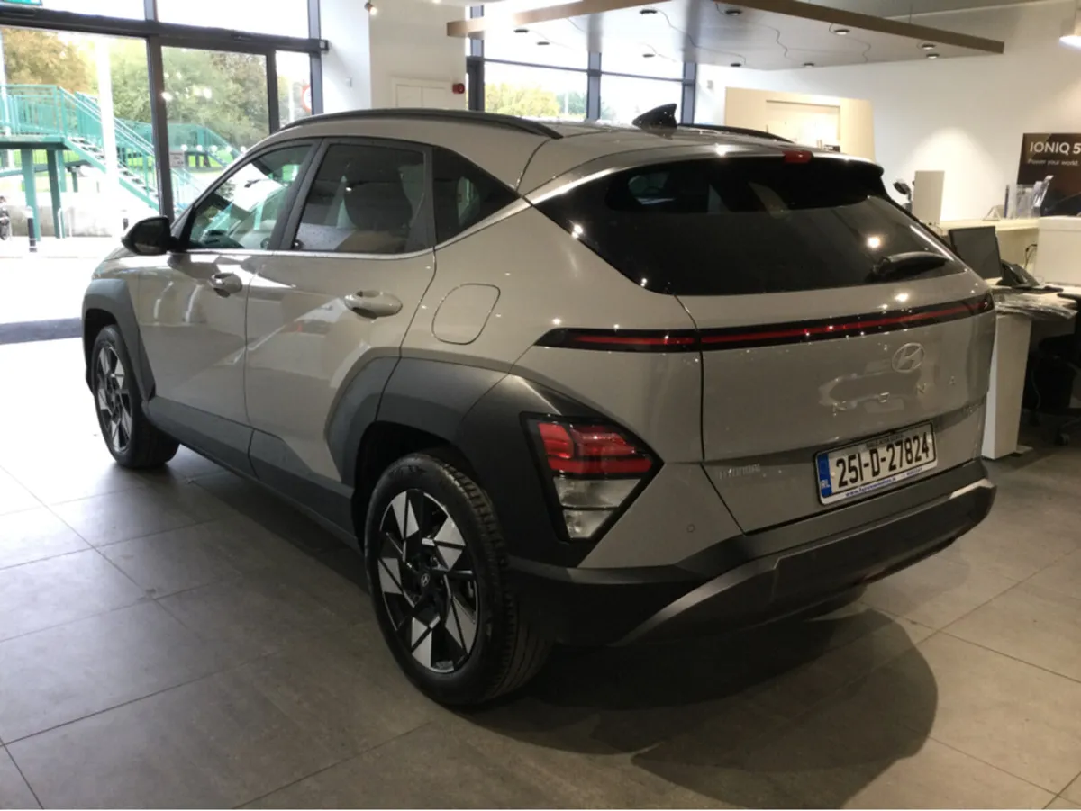 Hyundai KONA ELEGANCE HYBRID AUTOMATIC - Image 4