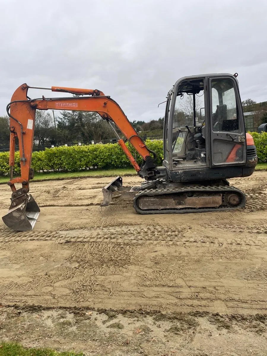 Hitachi 30 - Image 1