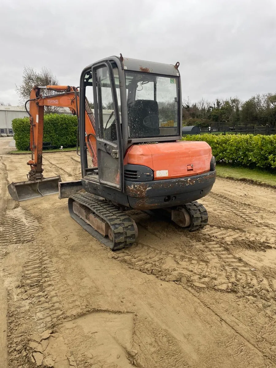 Hitachi 30 - Image 2