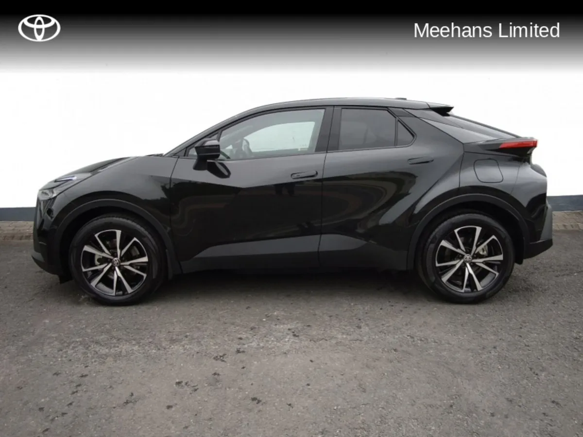 Toyota C-HR C-HR PHEV SPORT - Image 3