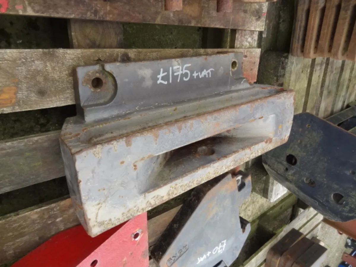 MF Massey Ferguson Tractor Weight Carriers - Image 2
