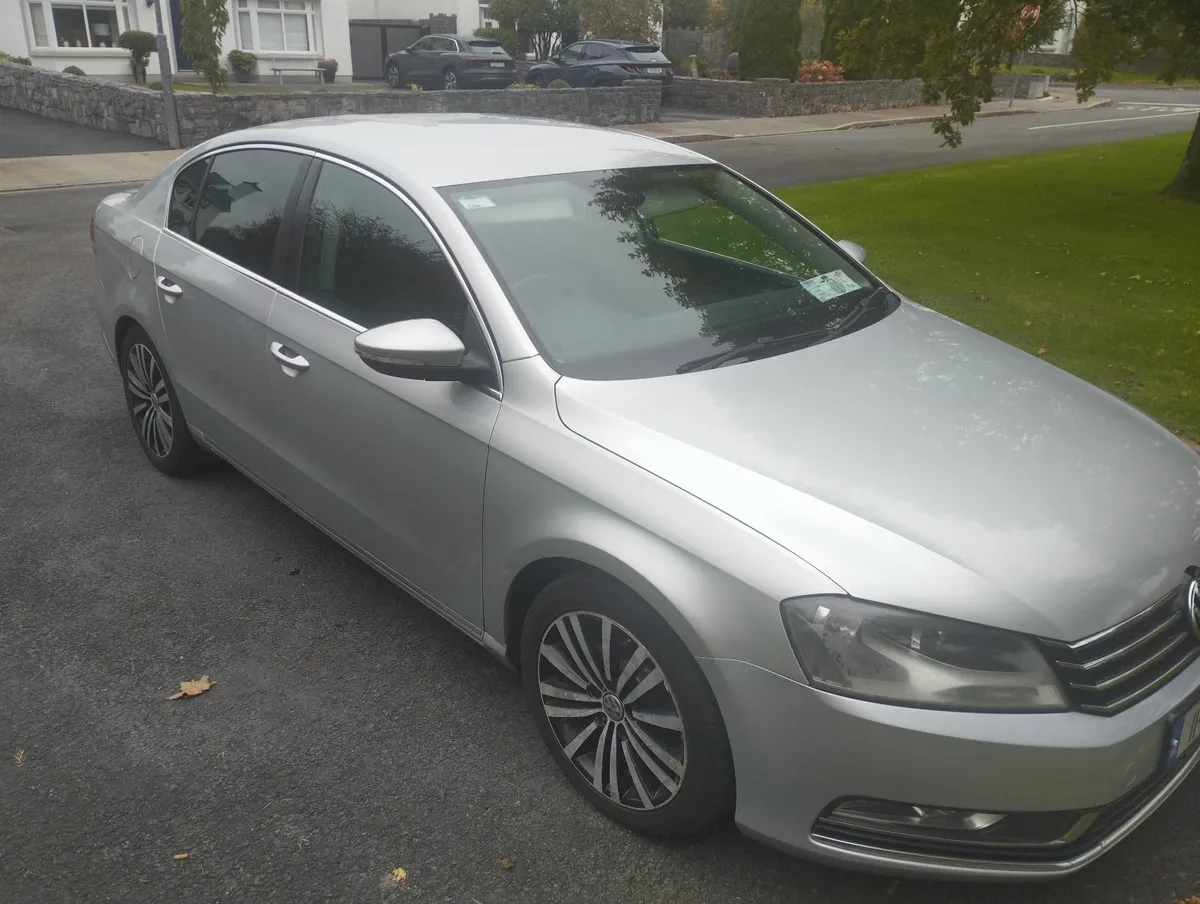 Volkswagen Passat 2011 - Image 3