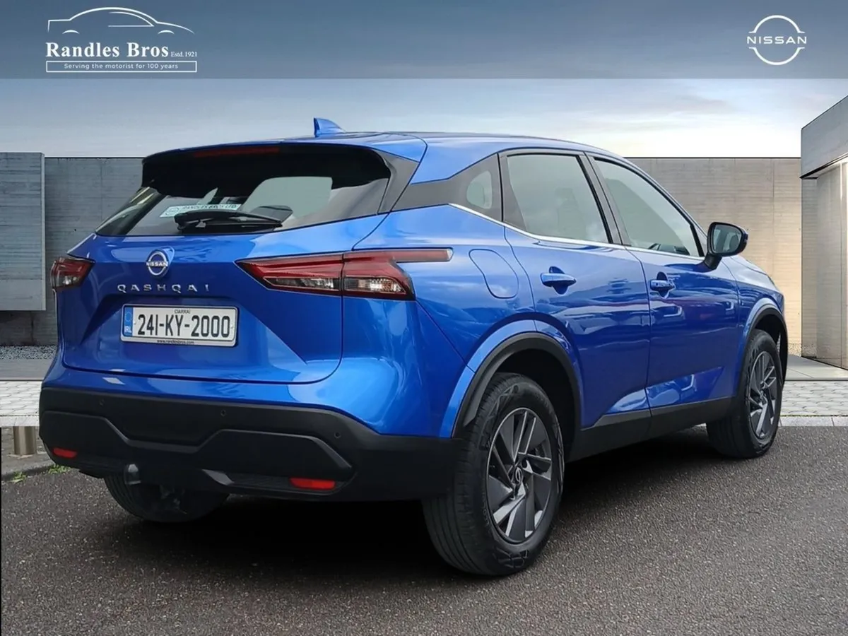Nissan QASHQAI 1.3 PET Mild Hybrid SV - Image 2