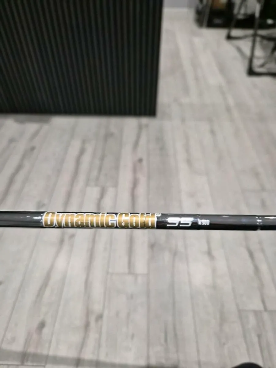 Left handed taylormade 54deg high toe wedge - Image 3