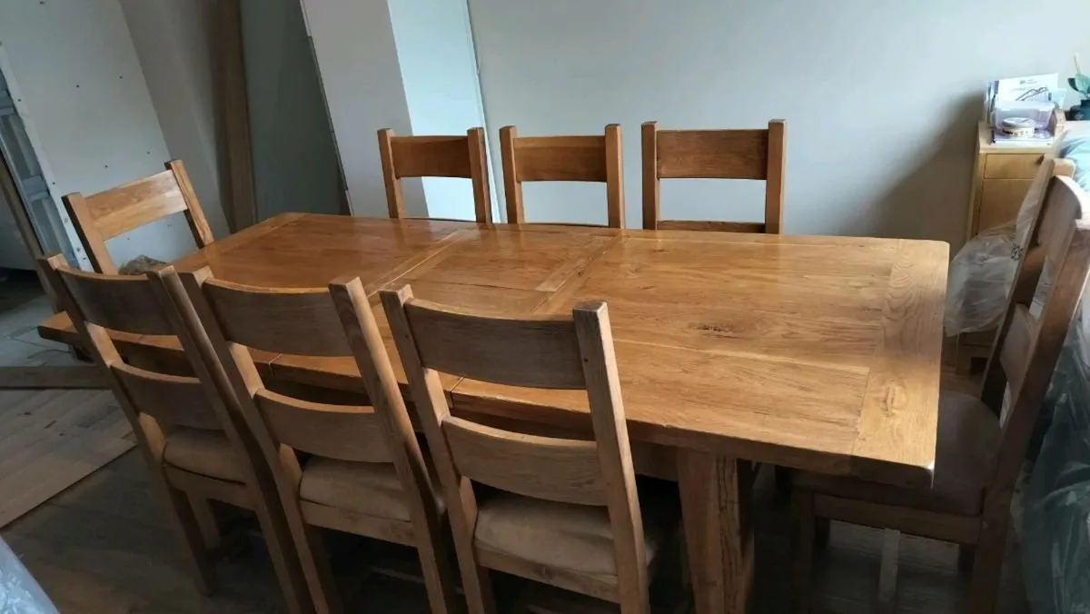 Solid Oak Extendable Table & Chairs 8 Seats - Image 1