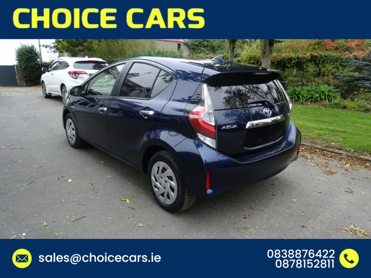 Toyota Aqua 1.5 AUTO HYBRID - Image 4