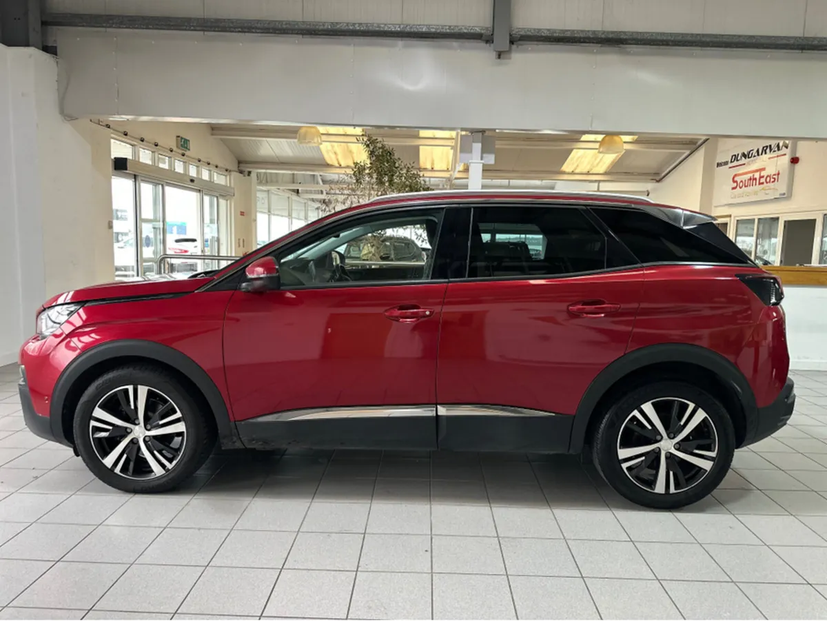 Peugeot 3008 ALLURE 1.5 HDI 130 AUTO 6 6.2 4DR - Image 2