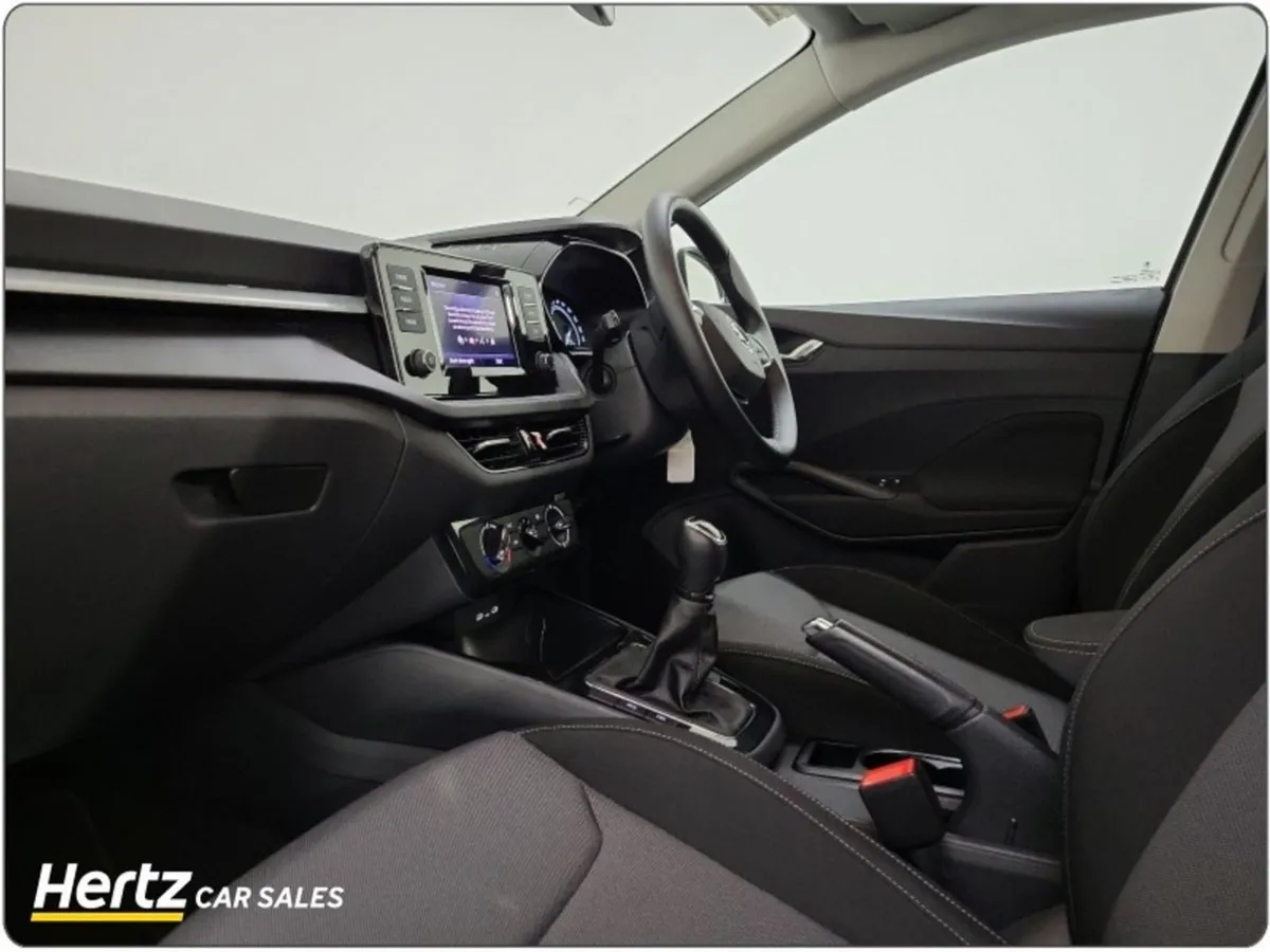 Skoda Fabia Ambition 1.0 MPI Petrol Manual - Image 4