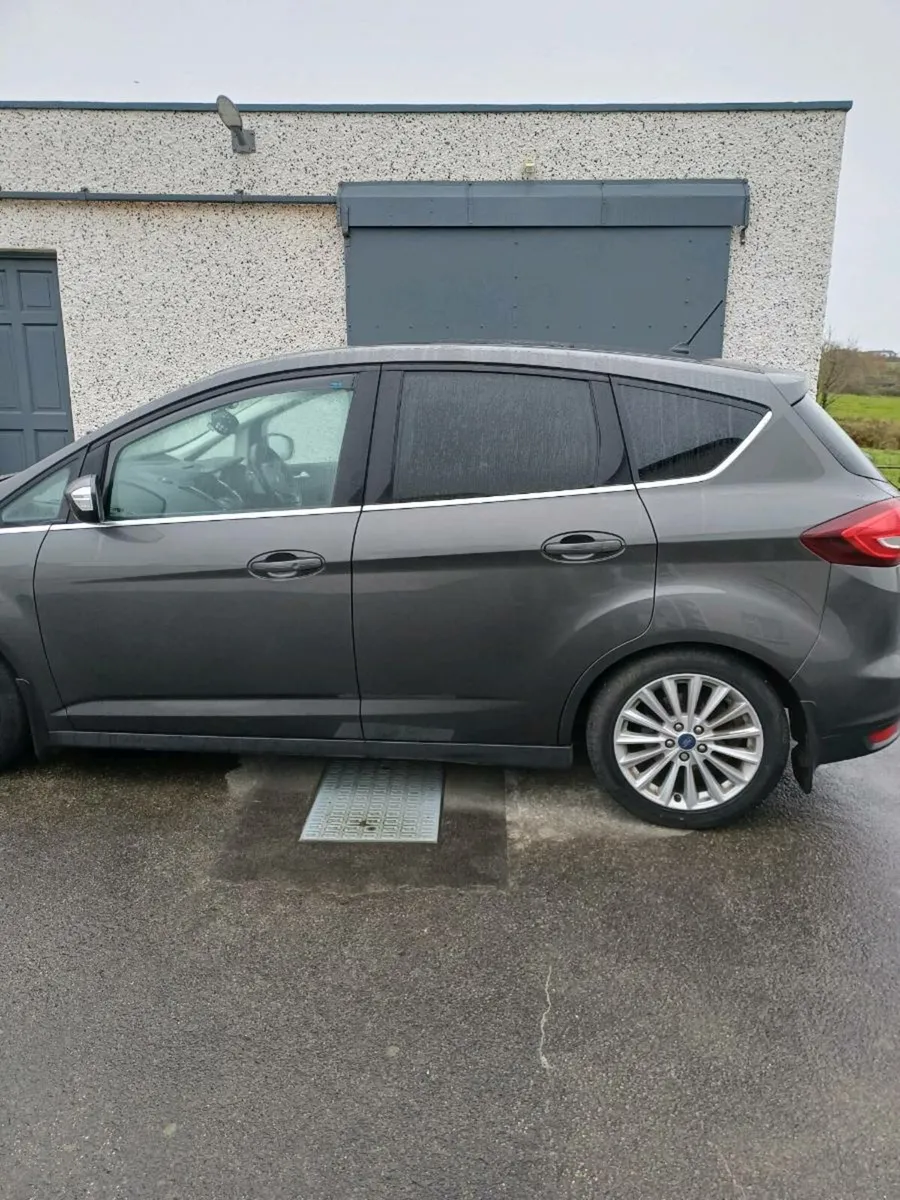 Car - Image 1