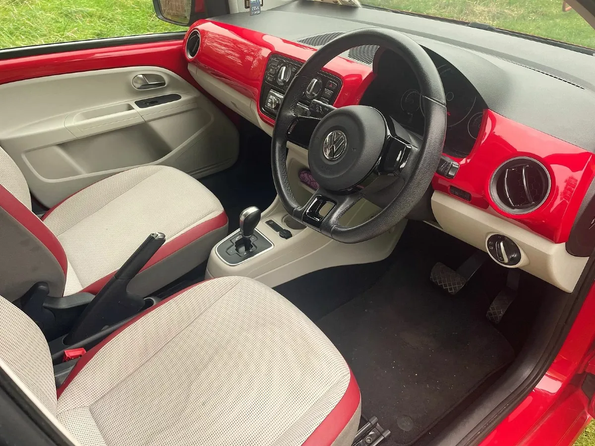 Volkswagen up! 2015 - Image 3