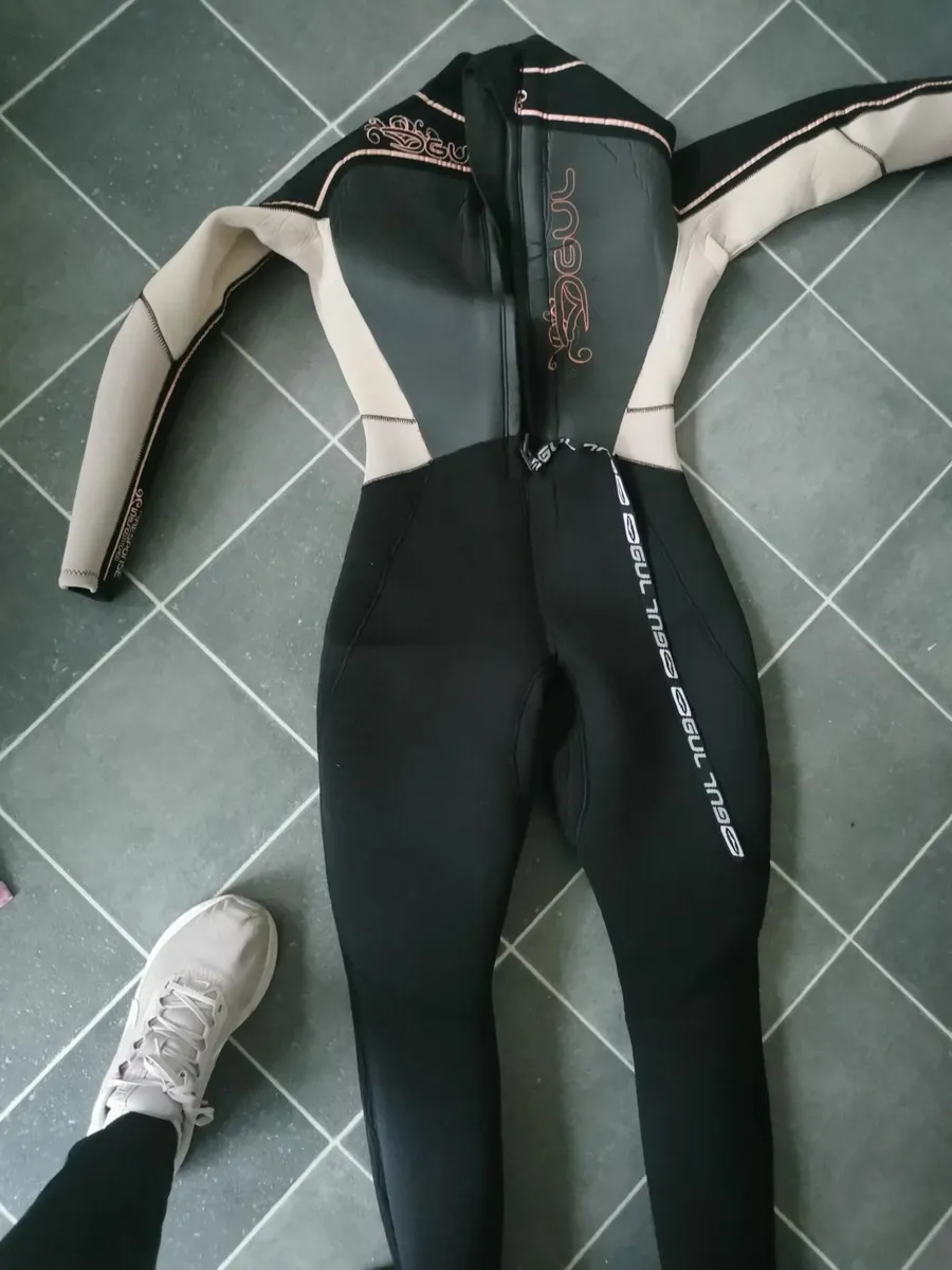 Wetsuit - Image 2