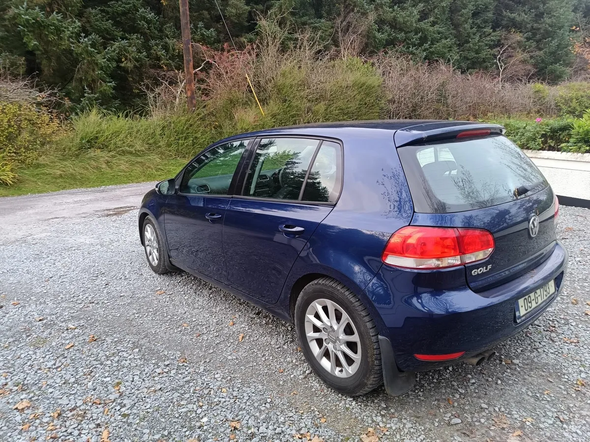 2009 Volkswagen Golf  2.0 tdi - Image 2