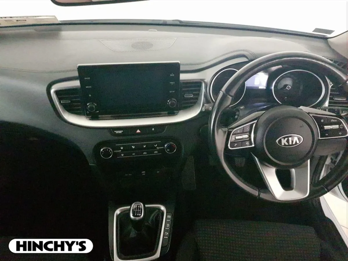 Kia Ceed Ceed 1.6 K2 Commercial 5DR - Image 2