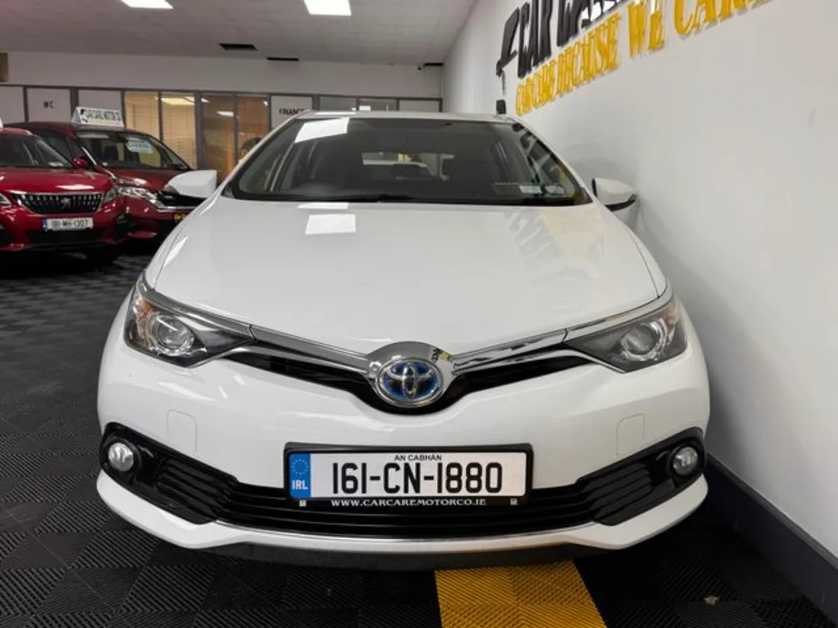 Toyota Auris 1.8 VVTI HSD TSS Business ED 5DR A - Image 3