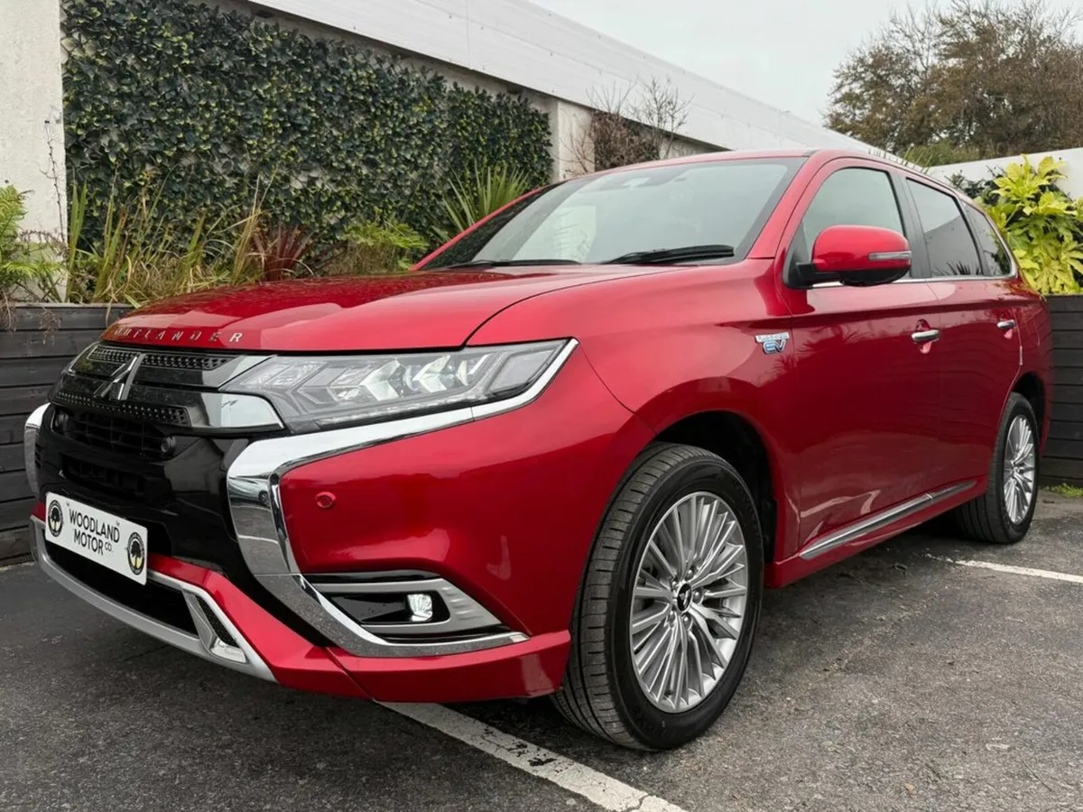 Mitsubishi Outlander 2.5 PHEV / EXCEED TOP SPEC / - Image 1