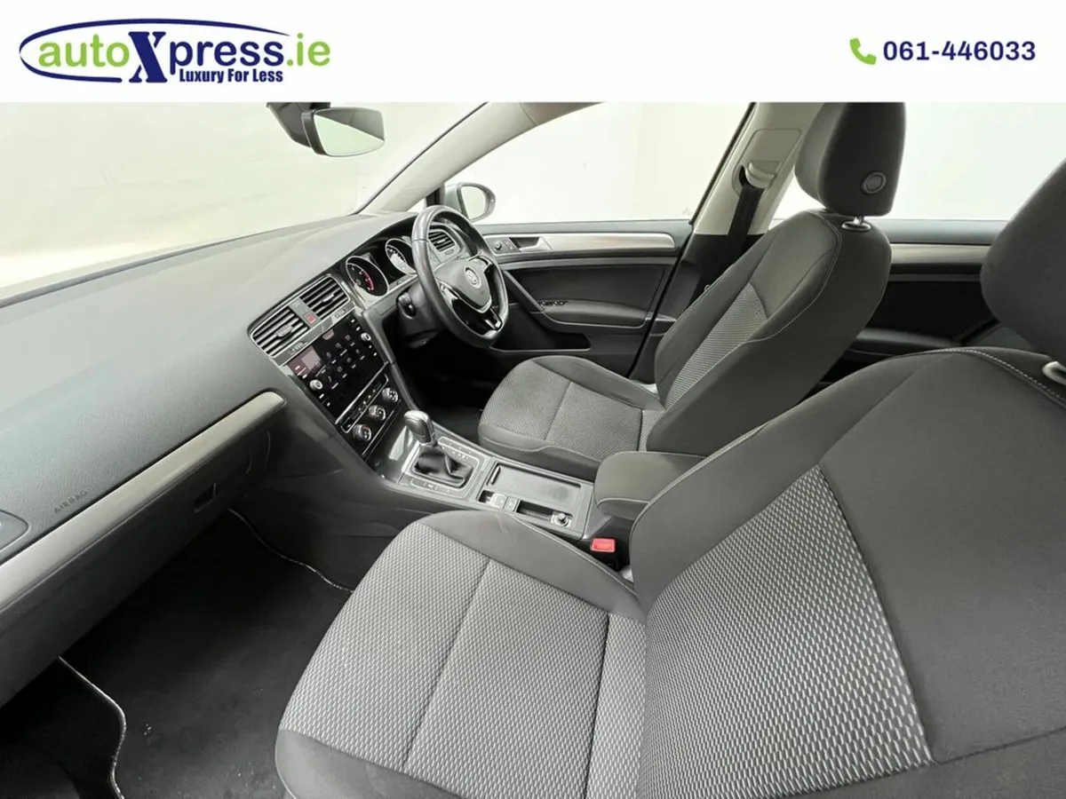 Volkswagen Golf 1.2 TSI Automatic, Reversing camer - Image 4